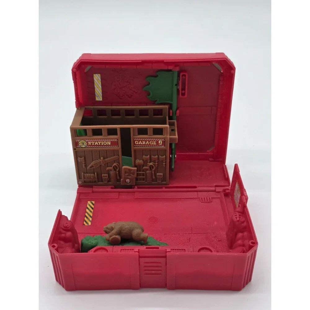 Vintage Matchbox 2001 Ranger Station Take Along Fold-Carry Playset